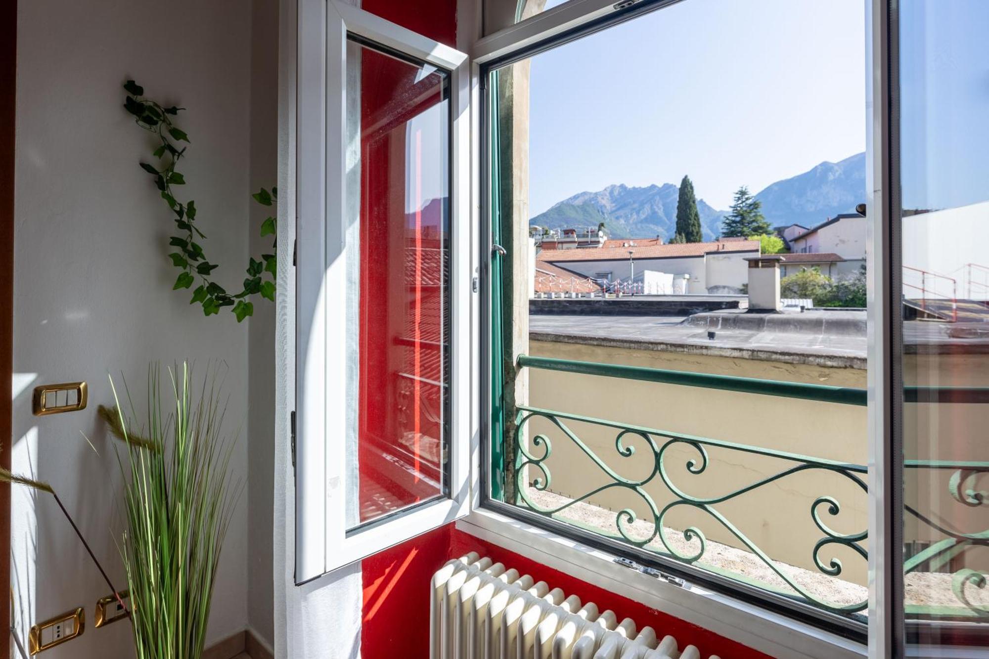 San Giacomo 4 Apartment Lecco Luaran gambar